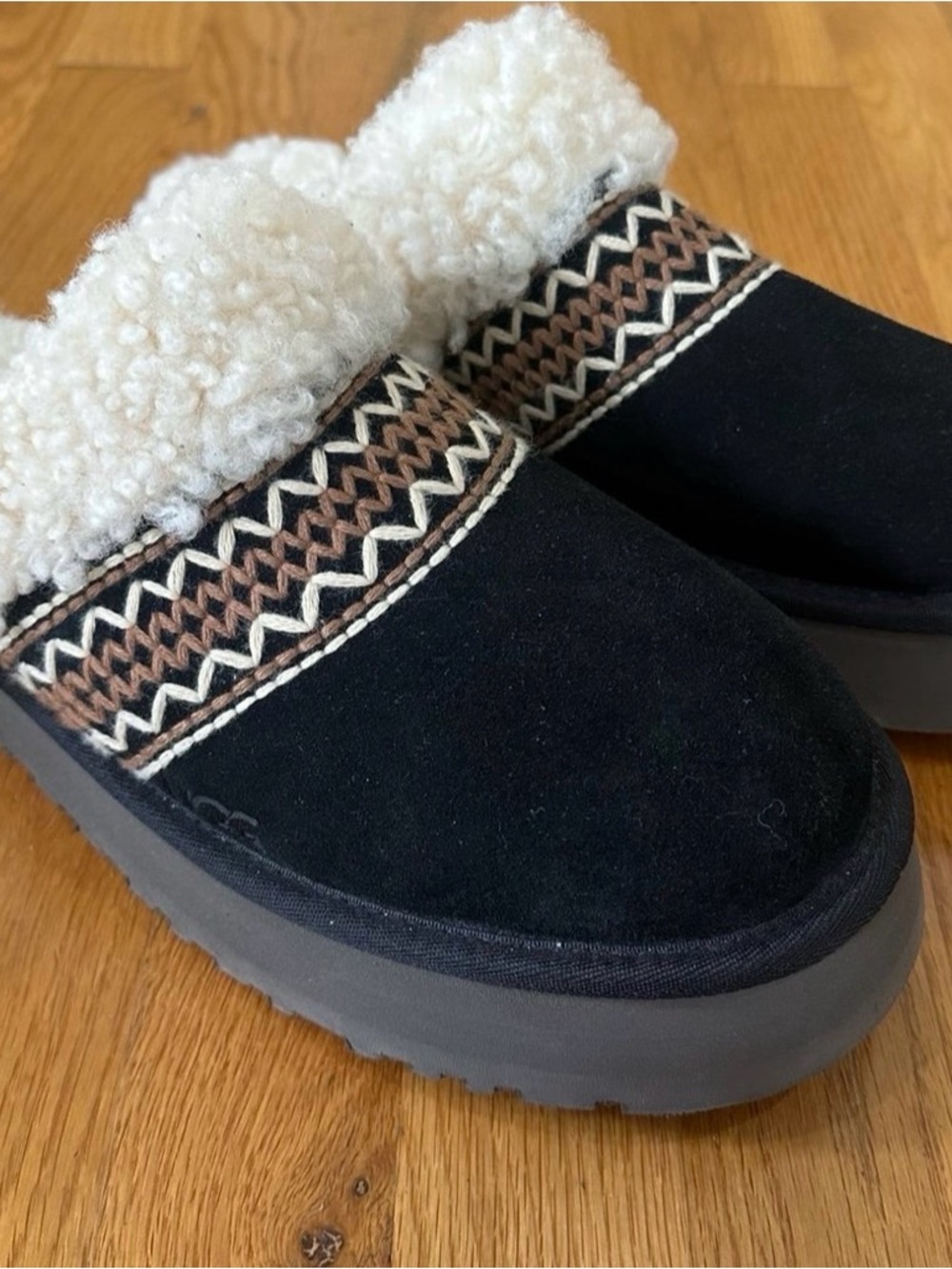 UGG Disquette Genuine Shearling Lined Slipper